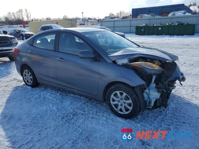 Czwarte zdjęcie samochodu z boku: 2013 HYUNDAI ACCENT GLS VIN:KMHCT4AE6DU553137 - miniatura