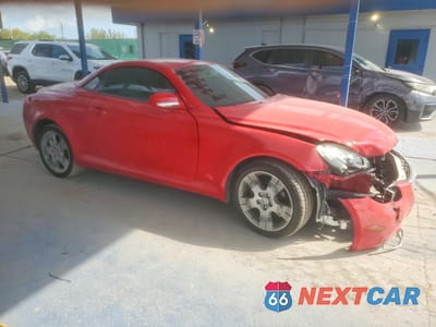 Czwarte zdjęcie samochodu z boku: 2002 LEXUS SC 430 BASE VIN:JTHFN48Y320005885 - miniatura