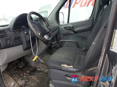Zdjęcie 7 z 13 samochodu: 2014 MERCEDES-BENZ SPRINTER 2500 VIN:WD3BE8DC2E5884864 - miniatura