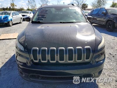 Piąte zdjęcie samochodu w środku: 2017 JEEP CHEROKEE LATITUDE VIN:1C4PJLCB2HW548780 - miniatura