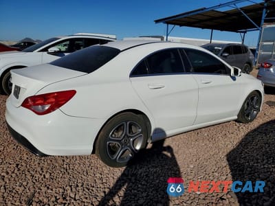 Trzecie zdjęcie samochodu z tyłu: 2019 MERCEDES-BENZ CLA 250 VIN:WDDSJ4EB9KN742643 - miniatura