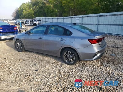 Drugie zdjęcie samochodu z przodu: 2023 KIA FORTE LXS VIN:3KPF24AD7PE678369 - miniatura