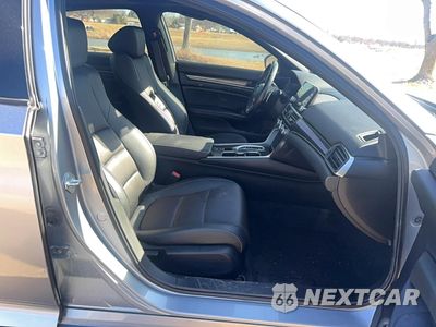 Piąte zdjęcie samochodu w środku: 2022 HONDA ACCORD SPORT VIN:1HGCV2F36NA009123 - miniatura