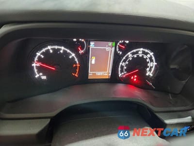 Zdjęcie 9 z 12 samochodu: 2024 TOYOTA 4RUNNER VIN:JTENU5JR9R6280818 - miniatura