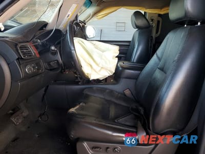Zdjęcie 7 z 14 samochodu: 2007 CHEVROLET SUBURBAN C1500 VIN:3GNFC16J07G195344 - miniatura