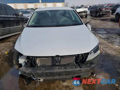 Piąte zdjęcie samochodu w środku: 2017 VOLKSWAGEN JETTA S VIN:3VW2B7AJ9HM254251 - miniatura