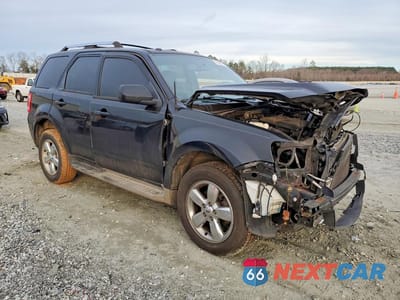 Czwarte zdjęcie samochodu z boku: 2011 FORD ESCAPE LIMITED VIN:1FMCU0EG8BKB39660 - miniatura