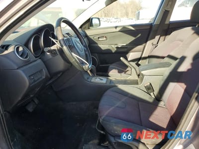 Zdjęcie 7 z 14 samochodu: 2005 MAZDA 3 HATCHBACK VIN:JM1BK143151348968 - miniatura