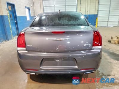 Zdjęcie 6 z 12 samochodu: 2015 CHRYSLER 300 S VIN:2C3CCAGG3FH814309 - miniatura