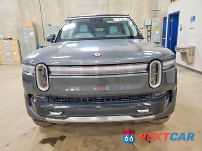 Piąte zdjęcie samochodu w środku: 2025 RIVIAN R1S ADVENTURE VIN:7PDSGBBA3SN069267 - miniatura