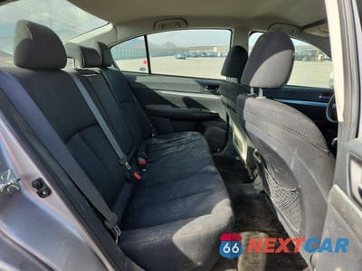 Zdjęcie 10 z 11 samochodu: 2010 SUBARU LEGACY 2.5I VIN:4S3BMBA62A3217237 - miniatura