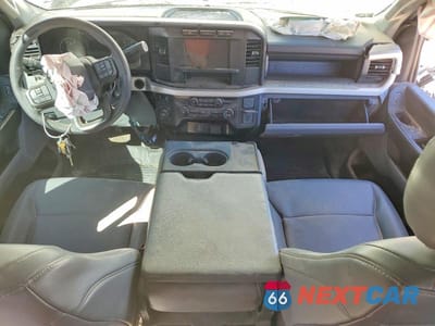 Zdjęcie 8 z 11 samochodu: 2024 FORD F350 SUPER DUTY VIN:1FT8W3BT4REC93721 - miniatura
