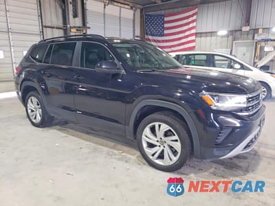 Czwarte zdjęcie samochodu z boku: 2021 VOLKSWAGEN ATLAS SE VIN:1V2WP2CAXMC557927 - miniatura