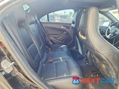 Zdjęcie 10 z 12 samochodu: 2018 MERCEDES-BENZ CLA 250 VIN:WDDSJ4EB8JN506127 - miniatura