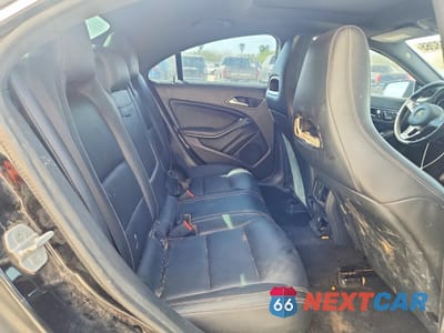 Zdjęcie 10 z 12 samochodu: 2018 MERCEDES-BENZ CLA 250 VIN:WDDSJ4EB8JN506127 - miniatura