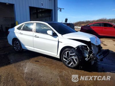 Czwarte zdjęcie samochodu z boku: 2024 VOLKSWAGEN JETTA SEL VIN:3VWGM7BU0RM070231 - miniatura