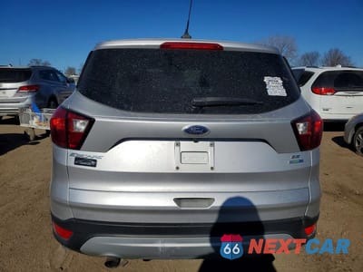 Zdjęcie 6 z 13 samochodu: 2019 FORD ESCAPE SE VIN:1FMCU9GD3KUA59789 - miniatura