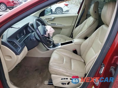 Zdjęcie 7 z 14 samochodu: 2014 VOLVO XC60 3.2 VIN:YV4952DL3E2520193 - miniatura