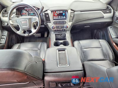 Zdjęcie 8 z 13 samochodu: 2017 GMC YUKON XL K1500 SLT VIN:1GKS2GKC4HR193655 - miniatura