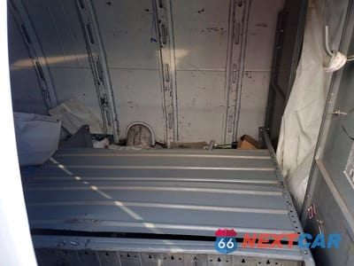 Zdjęcie 11 z 13 samochodu: 2006 GMC SAVANA 3500 VAN WITH BUCKET LIFT VIN:1GTHG392161207097 - miniatura