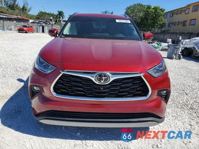 Piąte zdjęcie samochodu w środku: 2023 TOYOTA HIGHLANDER PLATINUM VIN:5TDKDRAH3PS035094 - miniatura