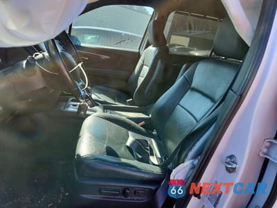 Zdjęcie 7 z 12 samochodu: 2021 HONDA PASSPORT EXL VIN:5FNYF8H56MB015951 - miniatura