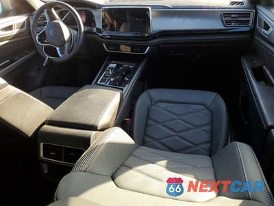 Zdjęcie 8 z 12 samochodu: 2024 VOLKSWAGEN ATLAS CROSS SPORT SE VIN:1V2HE2CA2RC236146 - miniatura