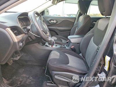 Zdjęcie 7 z 14 samochodu: 2015 JEEP CHEROKEE SPORT VIN:1C4PJLAB4FW721327 - miniatura