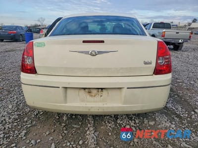 Zdjęcie 6 z 12 samochodu: 2010 CHRYSLER 300 TOURING VIN:2C3CA4CD6AH330601 - miniatura