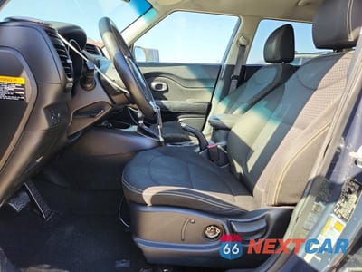 Zdjęcie 7 z 13 samochodu: 2014 KIA SOUL + VIN:KNDJP3A55E7080843 - miniatura