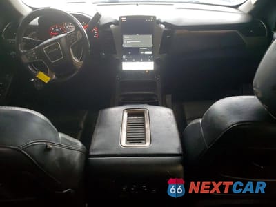 Zdjęcie 8 z 13 samochodu: 2016 GMC YUKON DENALI VIN:1GKS2CKJ1GR305592 - miniatura