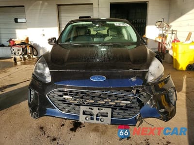 Piąte zdjęcie samochodu w środku: 2021 FORD ESCAPE SE VIN:1FMCU9G68MUA76169 - miniatura