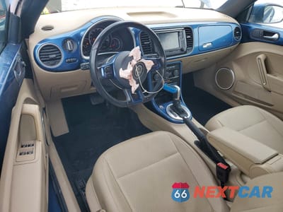 Zdjęcie 8 z 13 samochodu: 2018 VOLKSWAGEN BEETLE S VIN:3VW5DAAT0JM516945 - miniatura