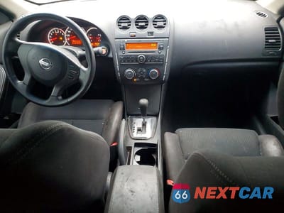 Zdjęcie 8 z 12 samochodu: 2013 NISSAN ALTIMA 2.5 S VIN:1N4AL2EP8DC248620 - miniatura