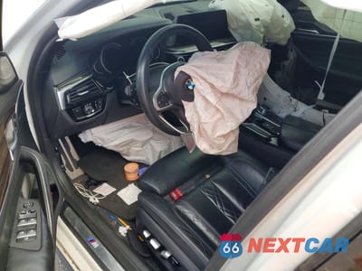Zdjęcie 8 z 12 samochodu: 2018 BMW 540 I VIN:WBAJE5C50JG917567 - miniatura