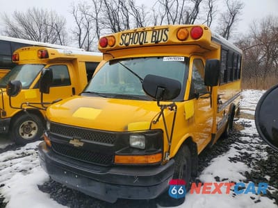 Drugie zdjęcie samochodu z przodu: 2013 CHEVROLET EXPRESS SCHOOL BUS VIN:1GB0G2BA2D1136874 - miniatura