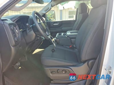 Zdjęcie 7 z 12 samochodu: 2025 CHEVROLET SILVERADO K2500 CUSTOM VIN:1GC4KME76SF366523 - miniatura