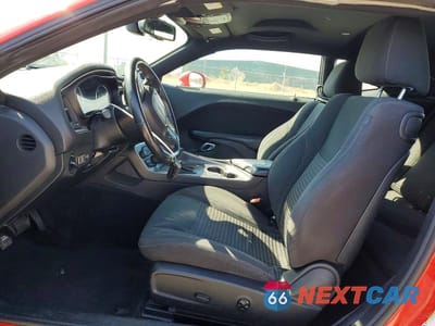 Zdjęcie 7 z 11 samochodu: 2016 DODGE CHALLENGER SXT VIN:2C3CDZAG7GH217511 - miniatura