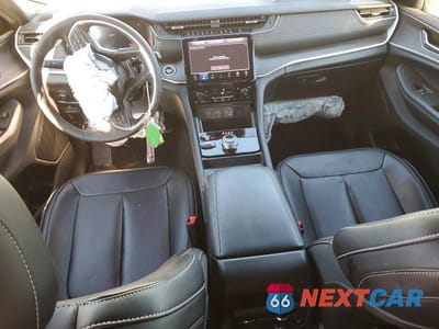 Zdjęcie 8 z 13 samochodu: 2025 JEEP GRAND CHEROKEE LIMITED VIN:1C4RJHBG1SC336674 - miniatura