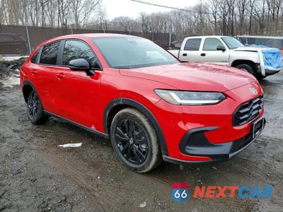 Czwarte zdjęcie samochodu z boku: 2026 HONDA HR-V SPORT VIN:3CZRZ2H59TM751232 - miniatura
