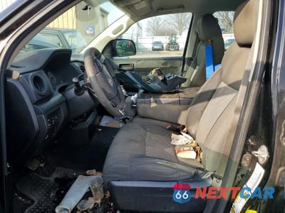 Zdjęcie 7 z 11 samochodu: 2015 TOYOTA TUNDRA DOUBLE CAB SR VIN:5TFUW5F11FX459163 - miniatura