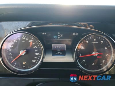 Zdjęcie 9 z 11 samochodu: 2017 MERCEDES-BENZ E 300 VIN:WDDZF4JB6HA082969 - miniatura