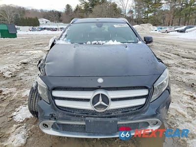 Piąte zdjęcie samochodu w środku: 2017 MERCEDES-BENZ GLA 250 4MATIC VIN:WDCTG4GB0HJ307370 - miniatura