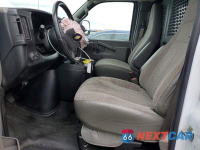 Zdjęcie 7 z 12 samochodu: 2023 CHEVROLET EXPRESS 2500 CARGO UTILITY / SERVICE VAN VIN:1GCWGAFP1P1213575 - miniatura