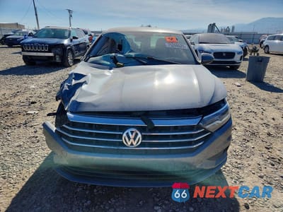 Piąte zdjęcie samochodu w środku: 2020 VOLKSWAGEN JETTA S VIN:3VWC57BU7LM090771 - miniatura