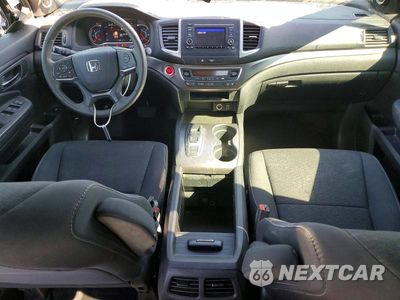 Zdjęcie 8 z 13 samochodu: 2019 HONDA PASSPORT SPORT VIN:5FNYF7H20KB002593 - miniatura