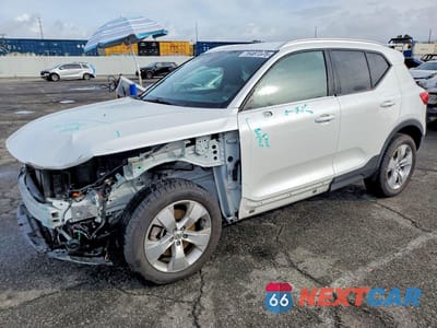 2022 VOLVO XC40 T4 MOMENTUM YV4AC2HKXN2773743 - główne zdjęcie licytacji z USA - miniatura
