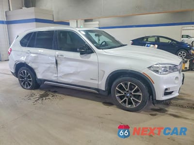 Czwarte zdjęcie samochodu z boku: 2017 BMW X5 XDRIVE35I VIN:5UXKR0C35H0V76701 - miniatura