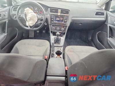 Zdjęcie 8 z 13 samochodu: 2018 VOLKSWAGEN GOLF S VIN:3VWB17AU4JM280307 - miniatura