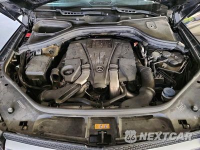 Zdjęcie 12 z 12 samochodu: 2013 MERCEDES-BENZ GL 550 4MATIC VIN:4JGDF7DE7DA211450 - miniatura